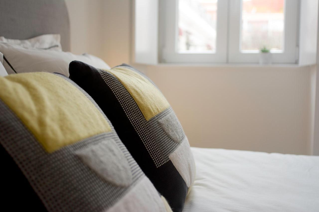 Charming Apartment In Private Condominium At Graca Lissabon Buitenkant foto