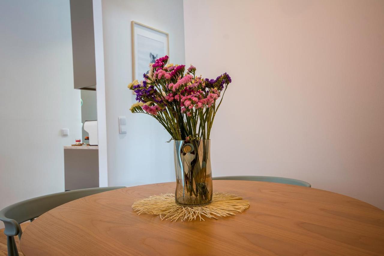 Charming Apartment In Private Condominium At Graca Lissabon Buitenkant foto